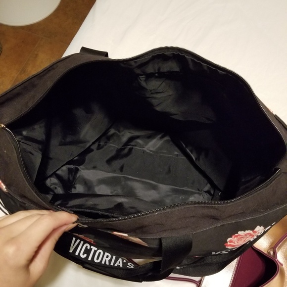 Tote - Picture 2 of 3